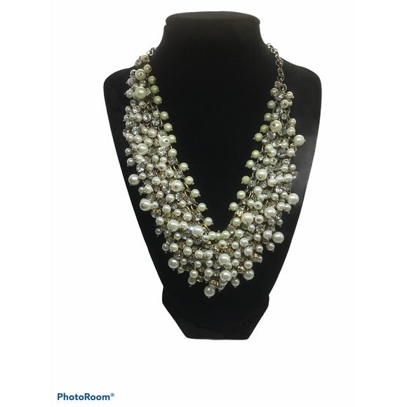Pearl and Rhinestone Bid Necklace - Picture 1 of 3